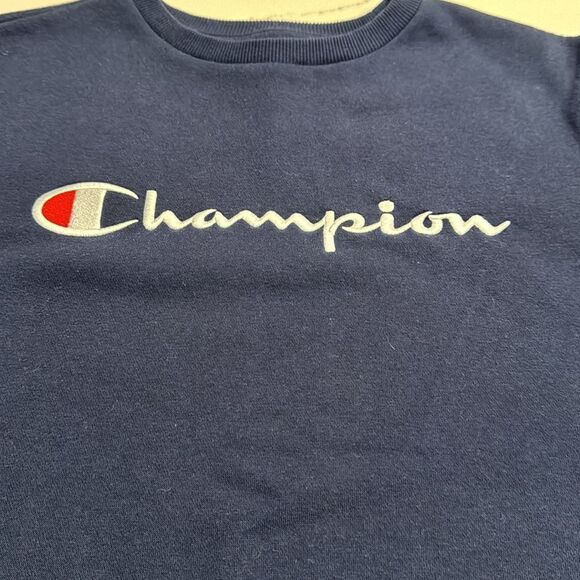 Champion Sweatshirt. Dark Navy. Kids Large. Super soft and comfortable! - Picture 2 of 4